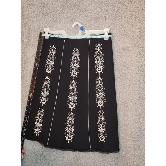 NWT Anne Taylor Loft Floral Embroidered Black A-Line Midi Skirt 6P - Picture 2 of 6